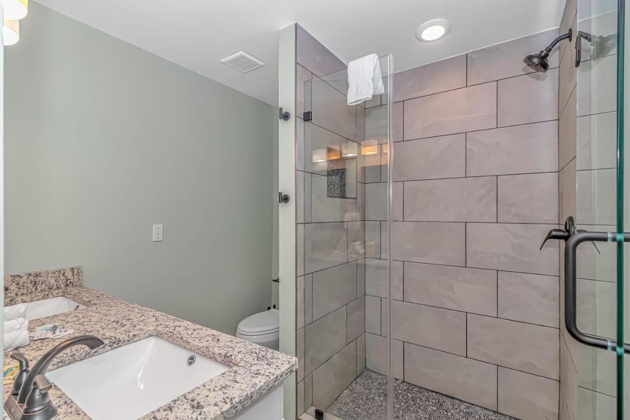 125 Atlantic Avenue Unit I - Pet Friendly! Walk To The Beach And Pier! 1Br -1Ba - Sleeps 2-4 Guests! Миртл-Бич Экстерьер фото