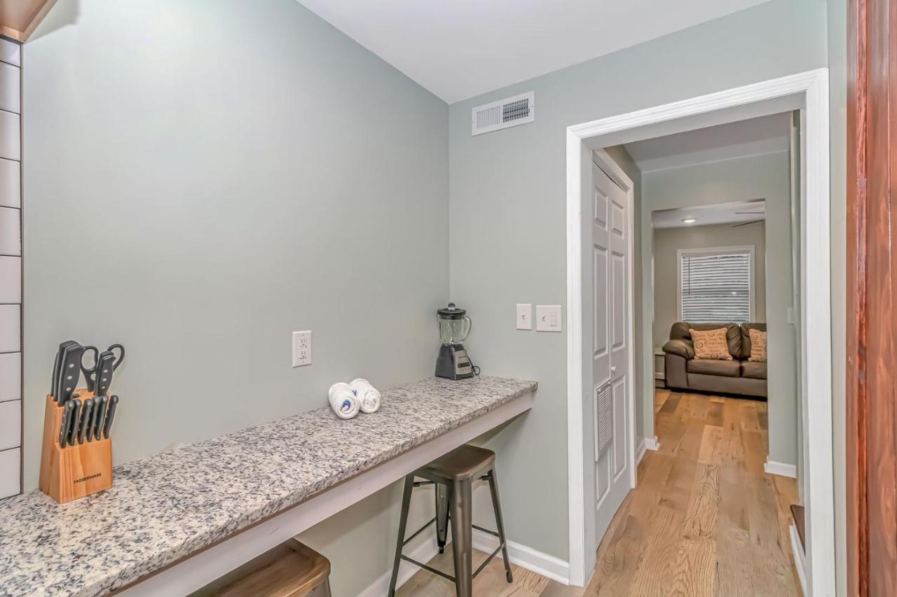125 Atlantic Avenue Unit I - Pet Friendly! Walk To The Beach And Pier! 1Br -1Ba - Sleeps 2-4 Guests! Миртл-Бич Экстерьер фото